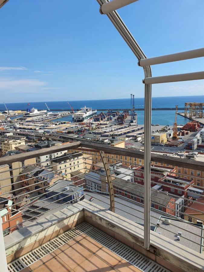 Attico Con Vista Su Appartamento Genova