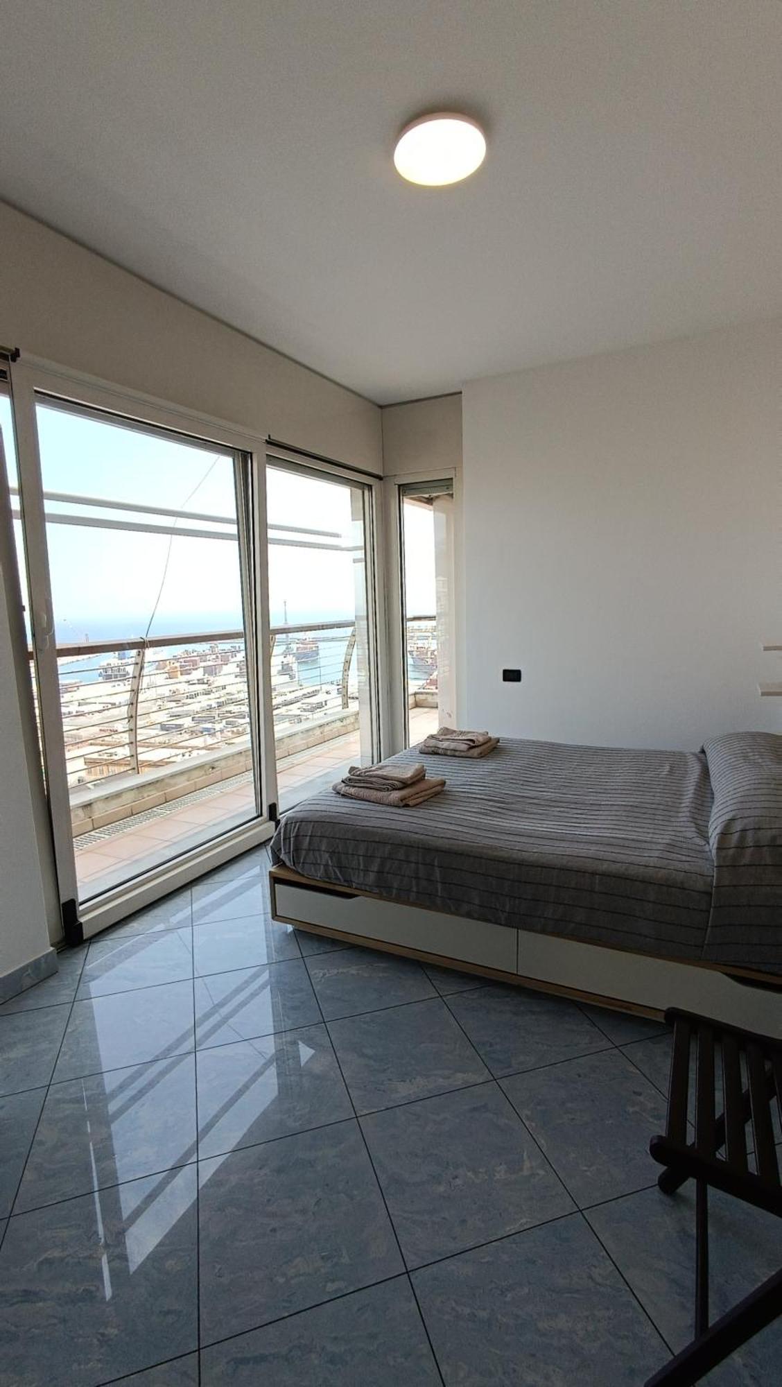 Attico Con Vista Su Apartment Genoa