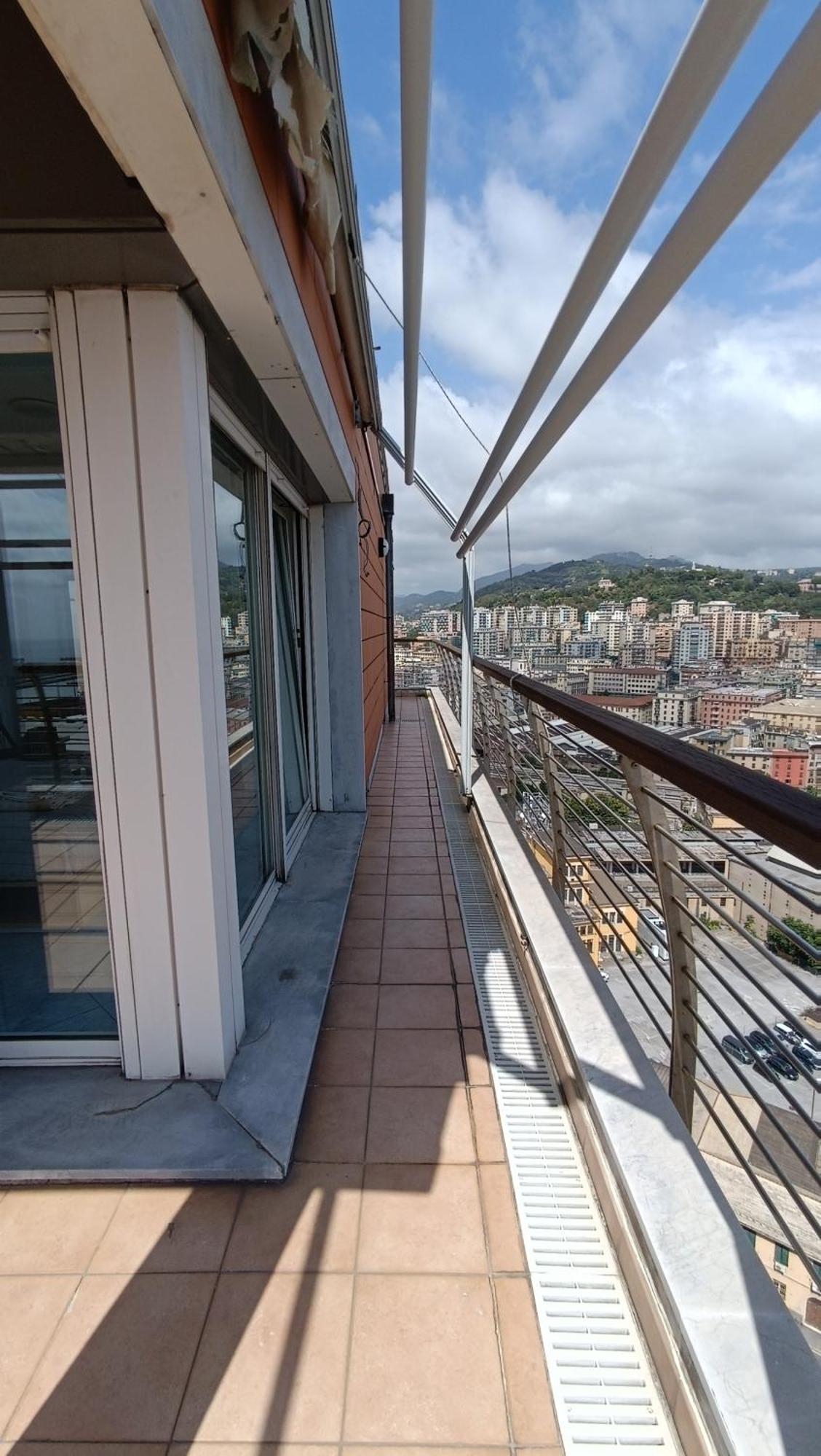 Attico Con Vista Su Appartamento